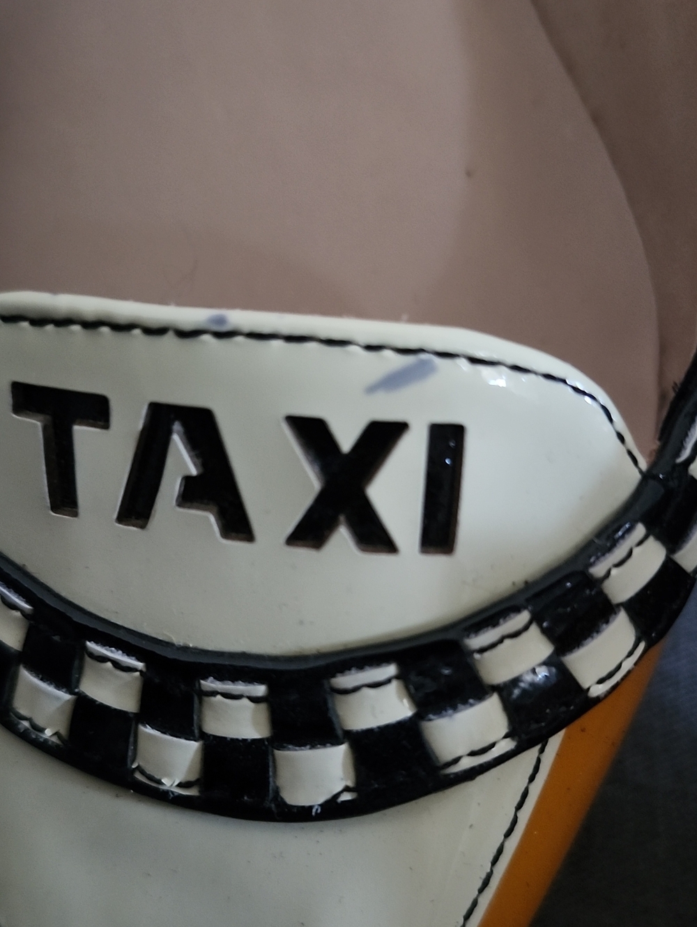 Kate Spade Taxi Flat - Picture 2 of 5